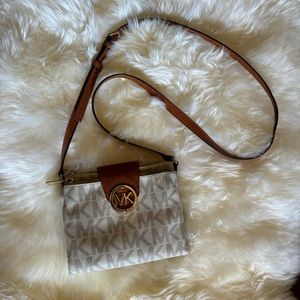 Michael Kors Crossbody